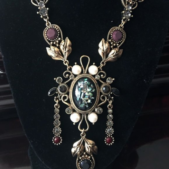 Vintage Crystal and Pearl Gothic Victorian Gypsy Drop Pendant Necklace - Picture 3 of 3